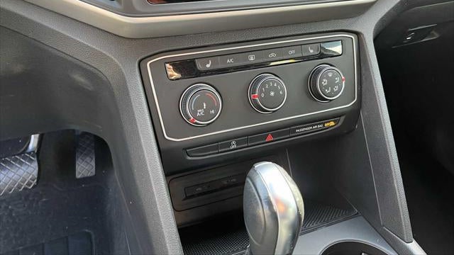 2023 Volkswagen Atlas Cross Sport SE 4Motion