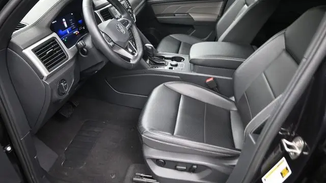 2022 Volkswagen Atlas Cross Sport SE 4Motion