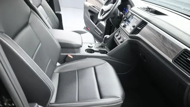 2022 Volkswagen Atlas Cross Sport SE 4Motion