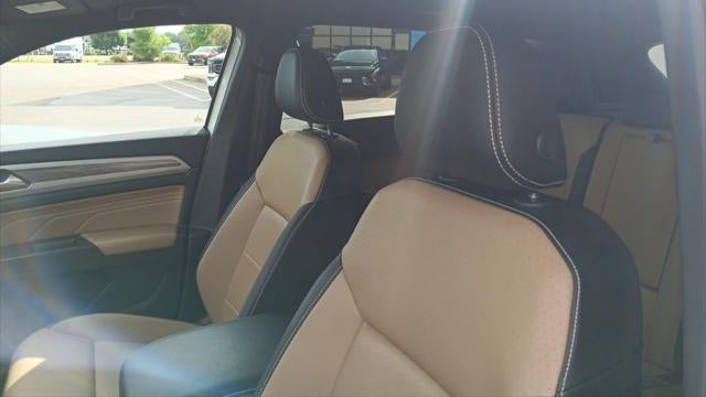 2022 Volkswagen Atlas Cross Sport SE 4Motion