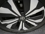 2024 Atlas Cross Sport Thumbnail 7