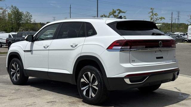 2024 Volkswagen Atlas Cross Sport SE 4Motion