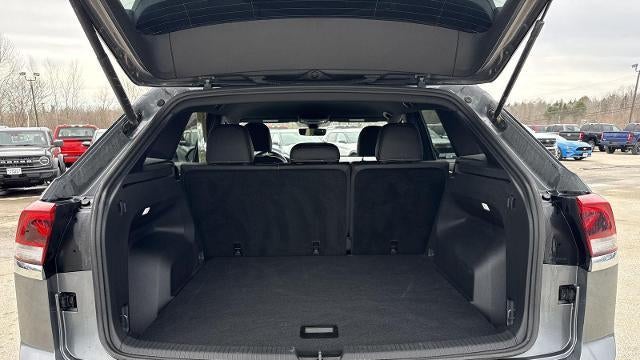 2025 Volkswagen Atlas Cross Sport SE 4Motion