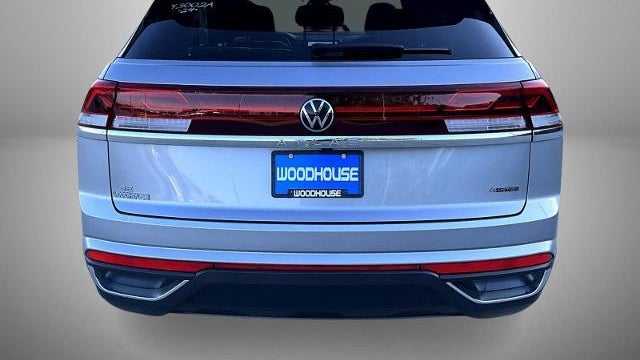 2024 Volkswagen Atlas Cross Sport SE 4Motion