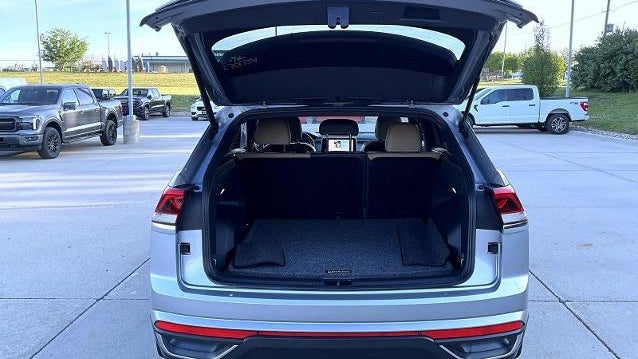 2024 Volkswagen Atlas Cross Sport SE 4Motion