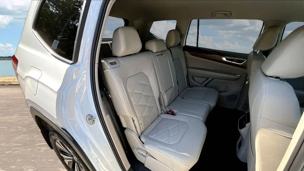 2026 Volkswagen Atlas SE 4Motion
