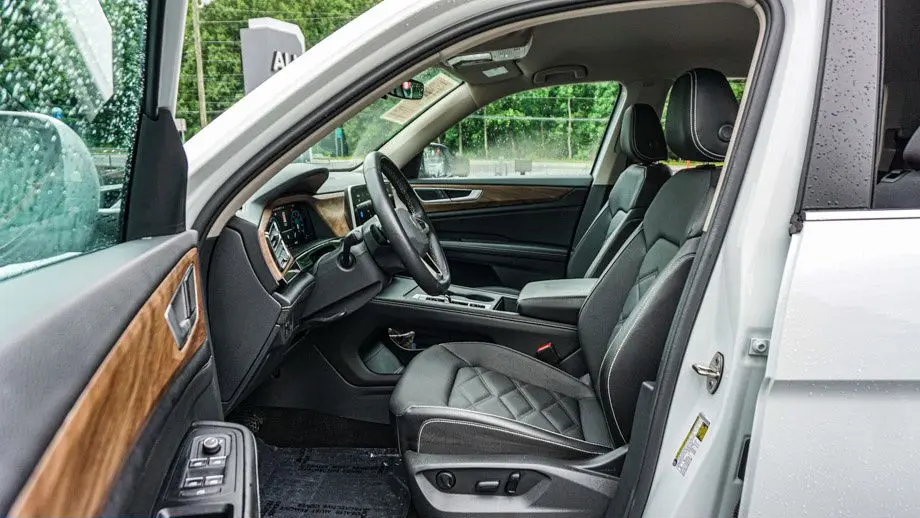 2024 Volkswagen Atlas SE 4Motion