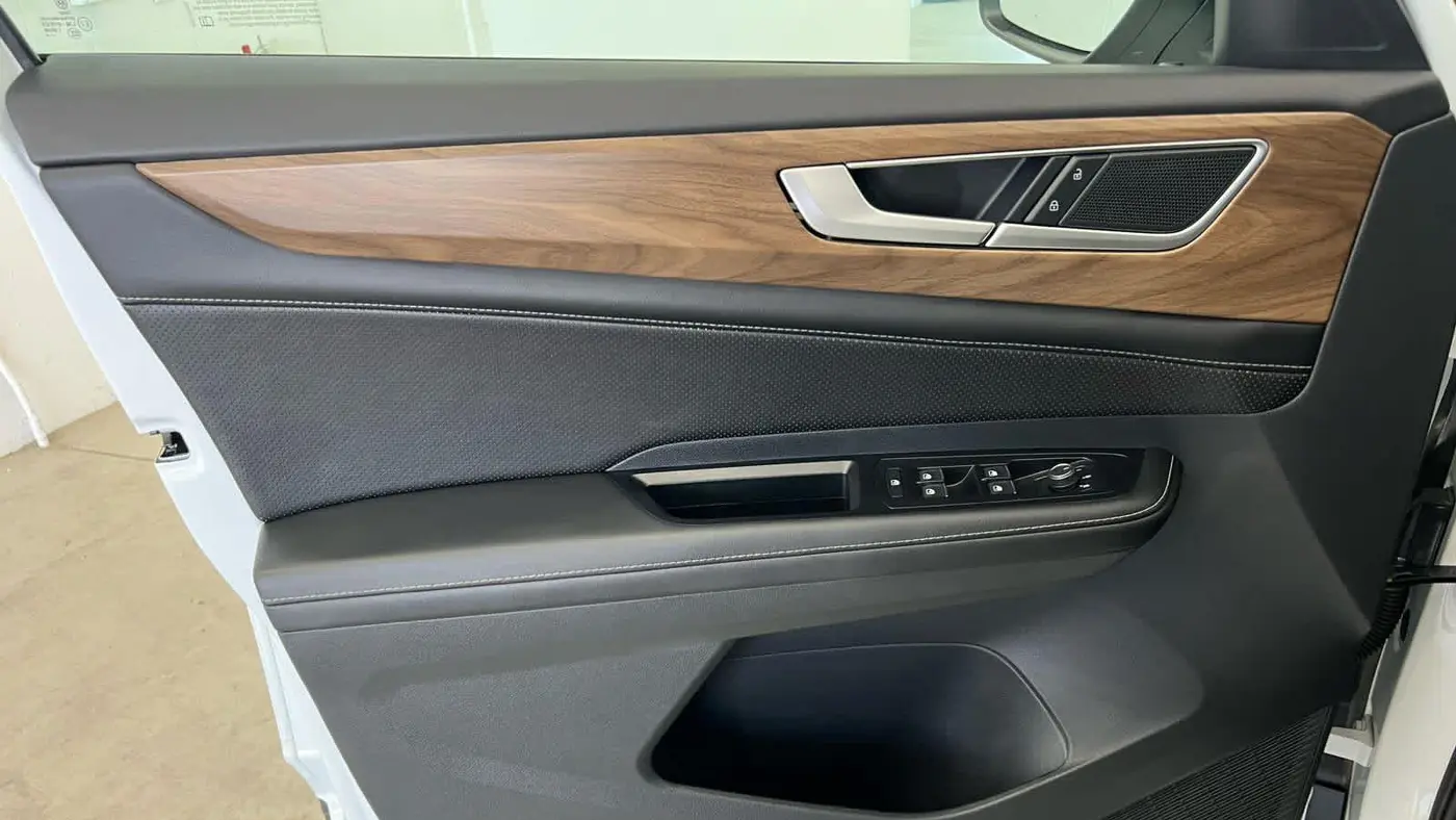 2025 Volkswagen Atlas SE 4Motion
