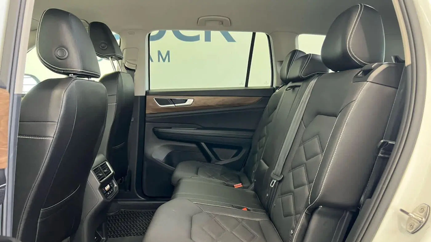 2025 Volkswagen Atlas SE 4Motion