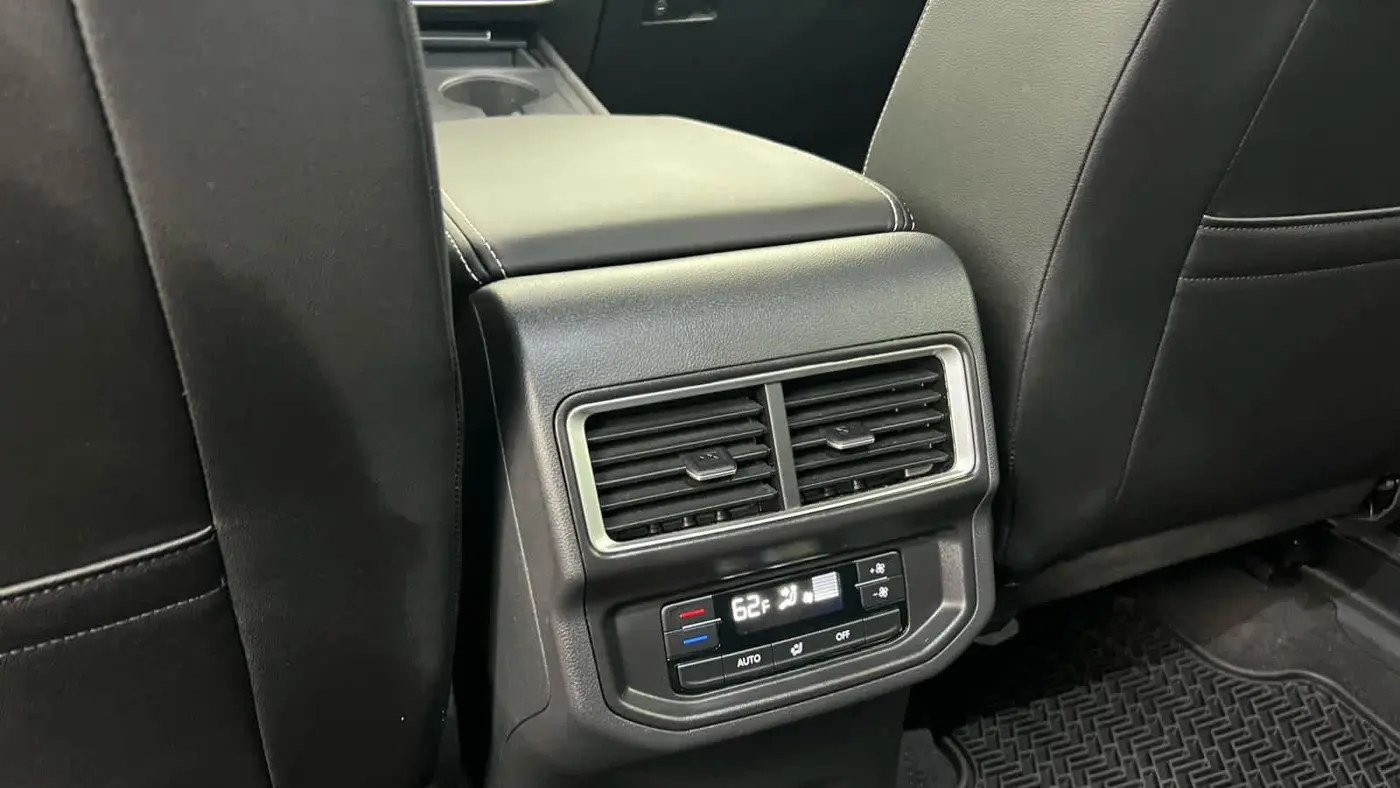 2025 Volkswagen Atlas SE 4Motion