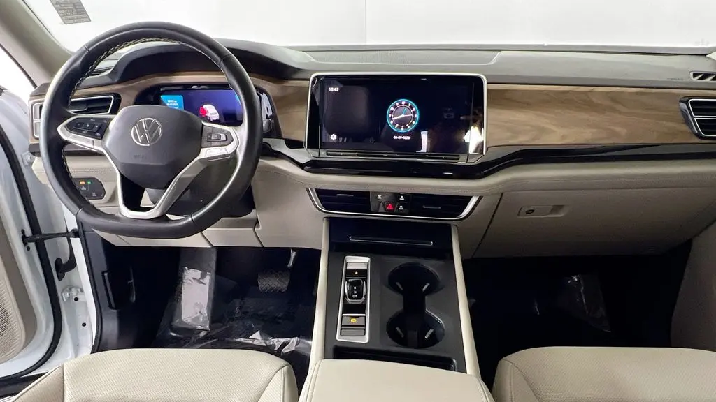 2024 Volkswagen Atlas SE 4Motion