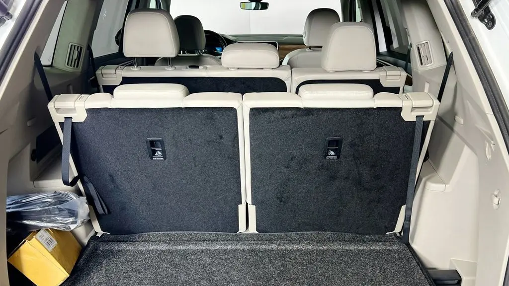 2024 Volkswagen Atlas SE 4Motion