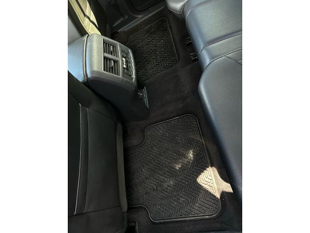 2018 Volkswagen Atlas - $10,500