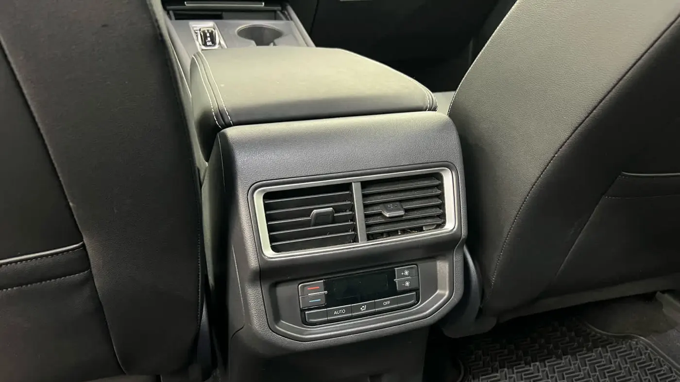 2025 Volkswagen Atlas SE 4Motion