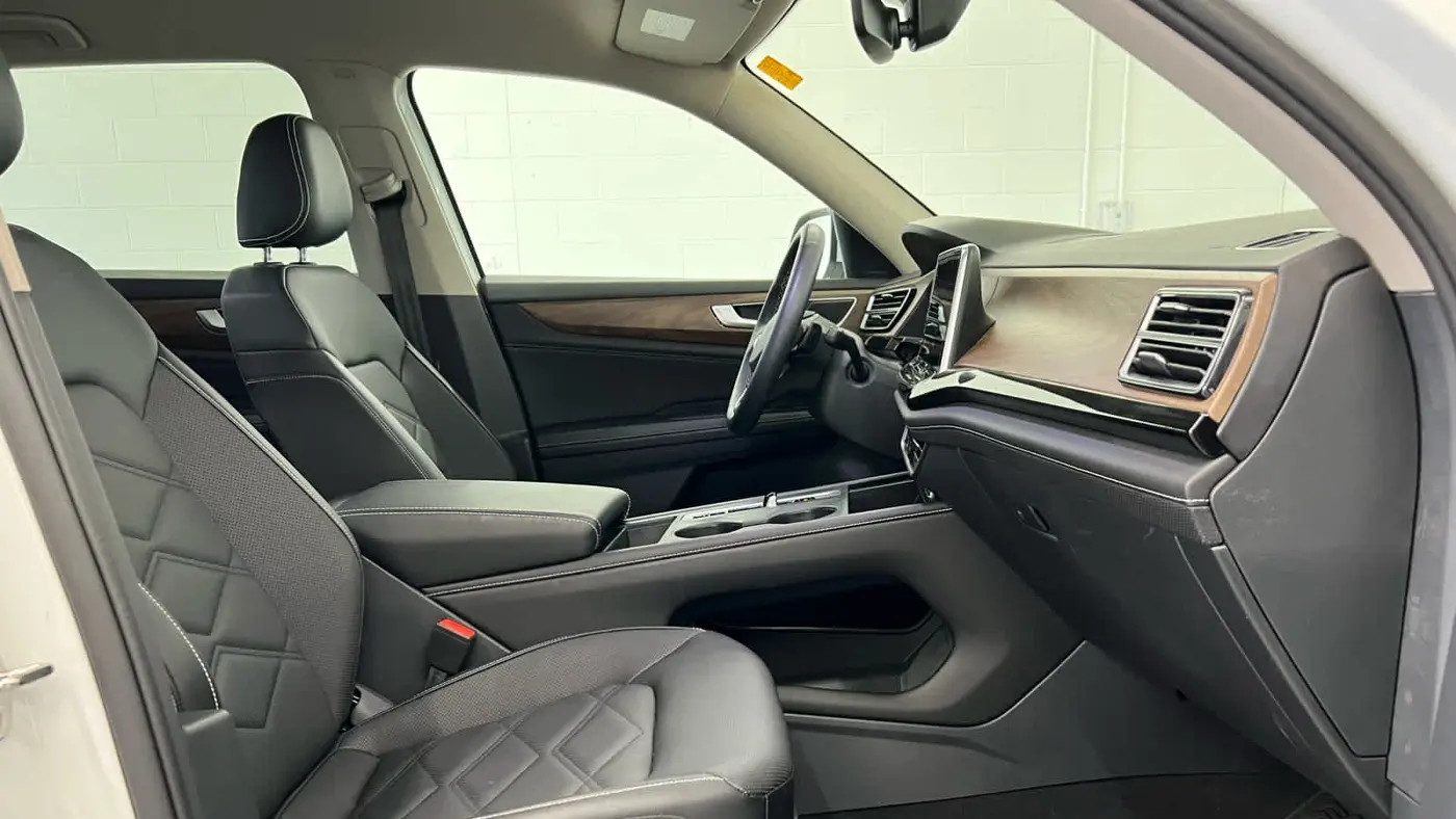 2025 Volkswagen Atlas SE 4Motion