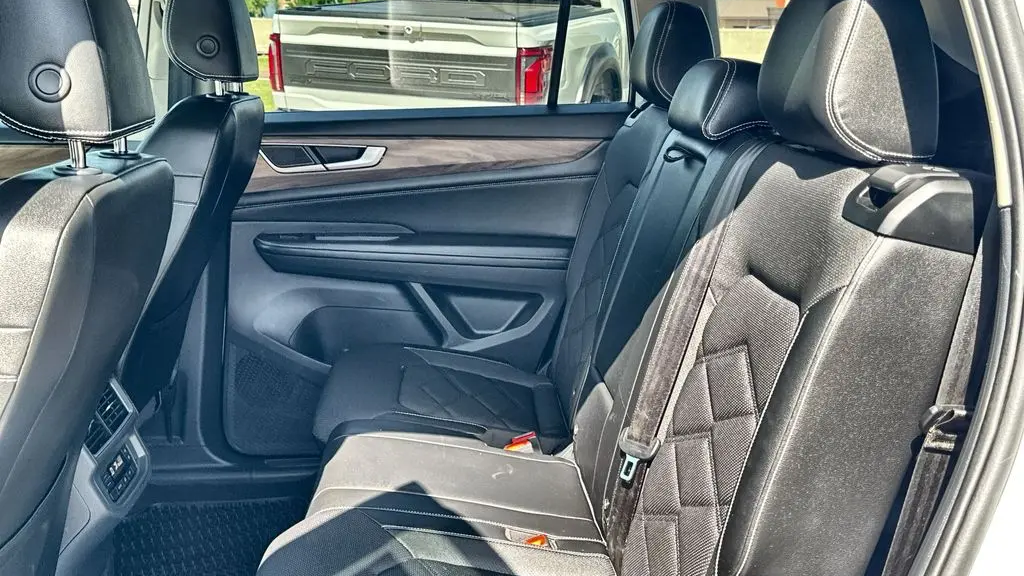 2024 Volkswagen Atlas SE 4Motion