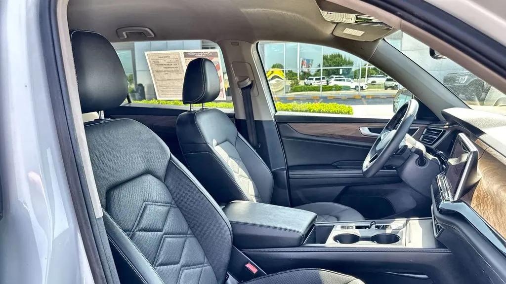 2024 Volkswagen Atlas SE 4Motion