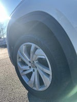 2020 Atlas Cross Sport Thumbnail 5