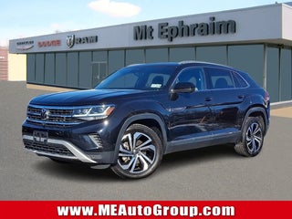 2020 Volkswagen Atlas Cross Sport with Deep Black Pearl   2T2t Exterior