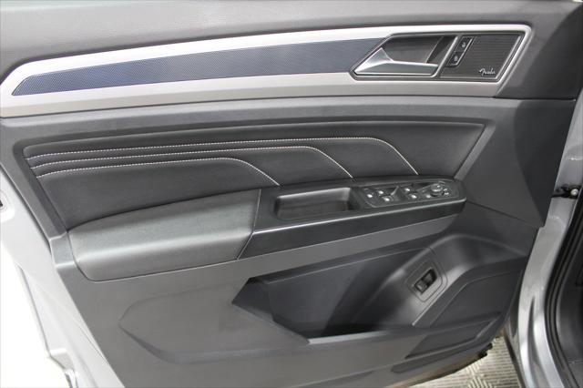 2020 Volkswagen Atlas - $29,998