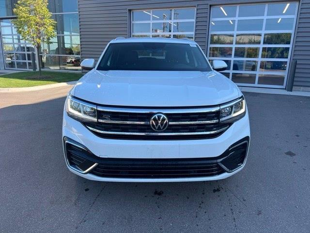 2021 Volkswagen Atlas Cross Sport V6 SE R-Line 4Motion — photo 1 of 12