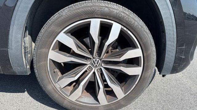 2020 Volkswagen Atlas Cross Sport V6 SEL R-Line 4Motion