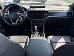 2020 Atlas Cross Sport Thumbnail 17