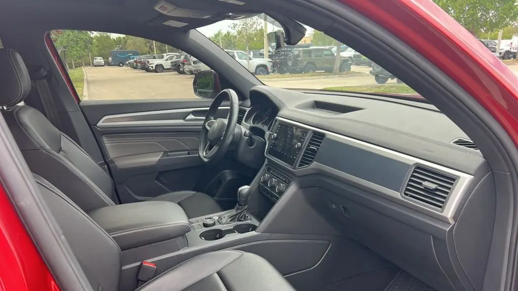 2021 Volkswagen Atlas Cross Sport V6 SE R-Line 4Motion