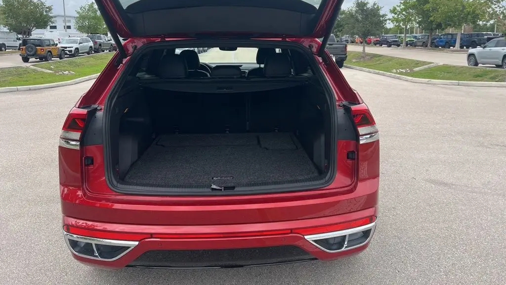 2021 Volkswagen Atlas Cross Sport V6 SE R-Line 4Motion