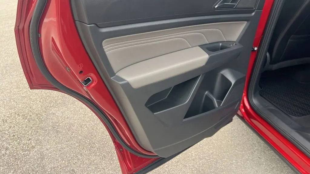 2021 Volkswagen Atlas Cross Sport V6 SE R-Line 4Motion