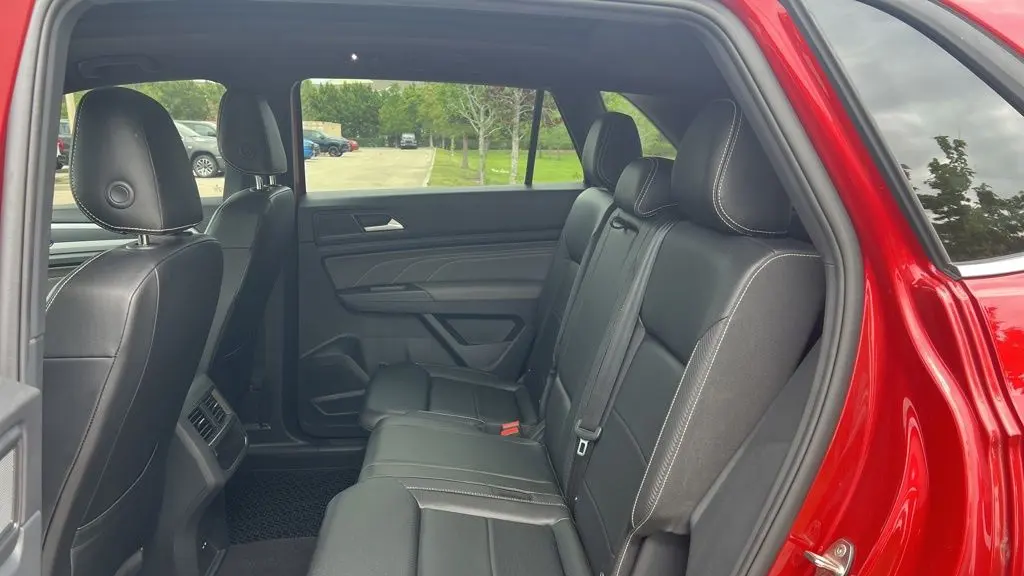 2021 Volkswagen Atlas Cross Sport V6 SE R-Line 4Motion