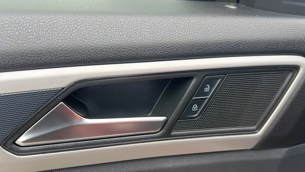 2021 Volkswagen Atlas Cross Sport V6 SE R-Line 4Motion