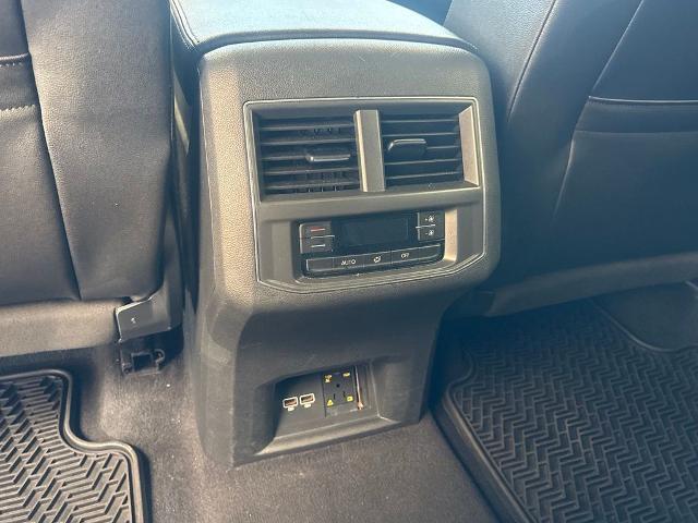 2018 Volkswagen Atlas - $16,925