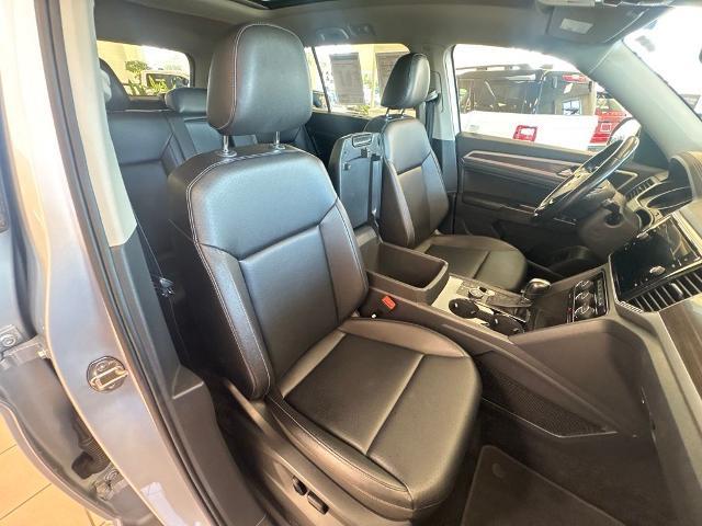 2018 Volkswagen Atlas - $16,925