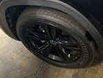2023 Atlas Cross Sport Thumbnail 3