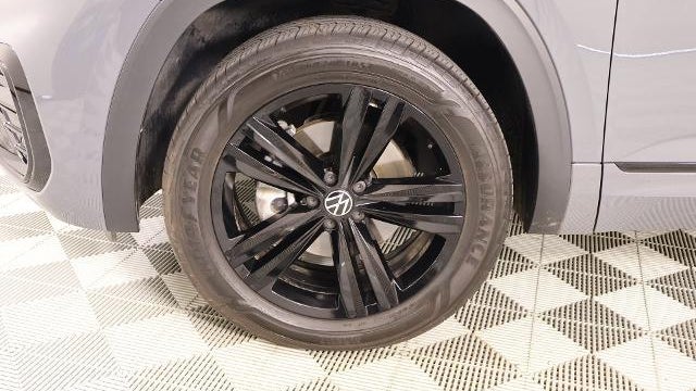 2023 Volkswagen Atlas Cross Sport SEL R-Line Black 4Motion