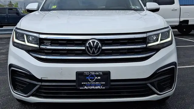 2022 Volkswagen Atlas Cross Sport SEL R-Line 4Motion