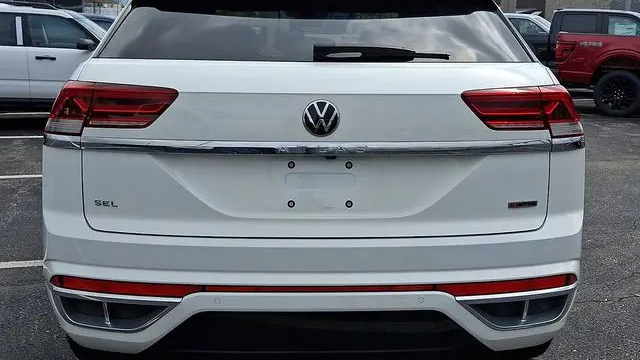 2022 Volkswagen Atlas Cross Sport SEL R-Line 4Motion