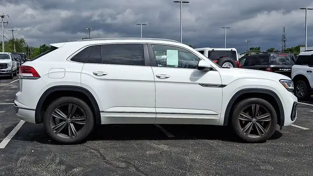 2022 Volkswagen Atlas Cross Sport SEL R-Line 4Motion