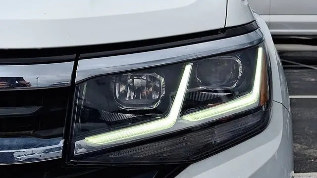 2022 Volkswagen Atlas Cross Sport SEL R-Line 4Motion