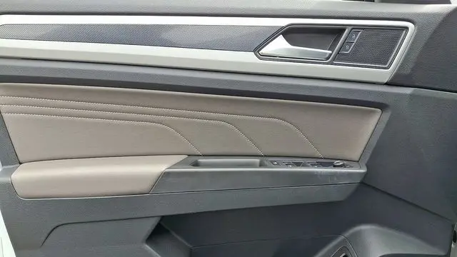 2022 Volkswagen Atlas Cross Sport SEL R-Line 4Motion