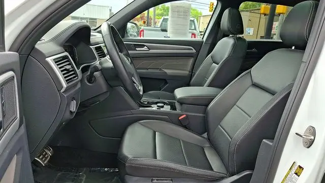 2022 Volkswagen Atlas Cross Sport SEL R-Line 4Motion
