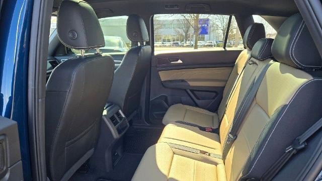 2023 Volkswagen Atlas Cross Sport SEL R-Line Black 4Motion
