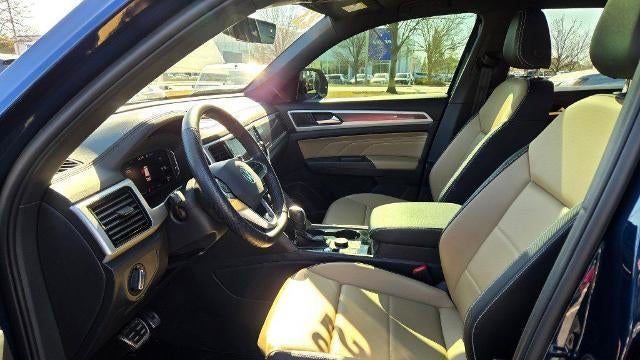 2023 Volkswagen Atlas Cross Sport SEL R-Line Black 4Motion