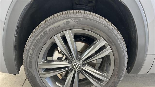 2022 Volkswagen Atlas Cross Sport SEL R-Line 4Motion
