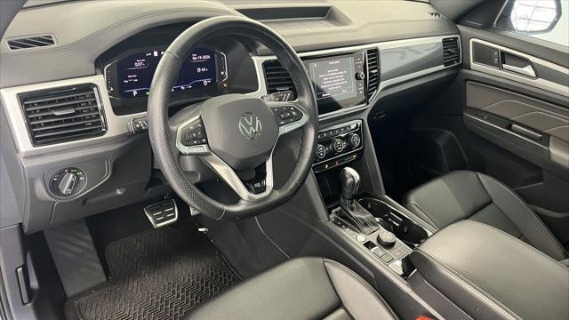 2022 Volkswagen Atlas Cross Sport SEL R-Line 4Motion