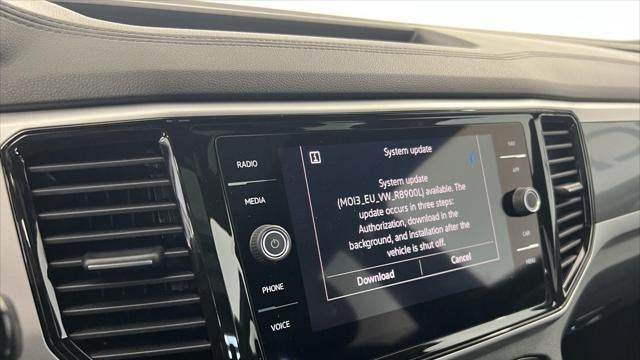 2022 Volkswagen Atlas Cross Sport SEL R-Line 4Motion