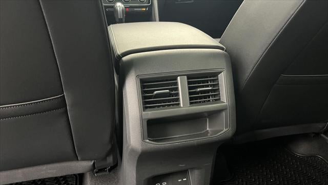 2022 Volkswagen Atlas Cross Sport SEL R-Line 4Motion