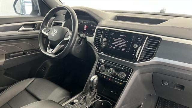 2022 Volkswagen Atlas Cross Sport SEL R-Line 4Motion