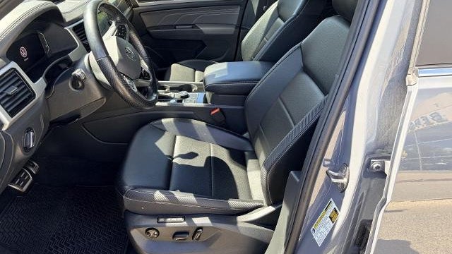 2022 Volkswagen Atlas Cross Sport SEL R-Line 4Motion